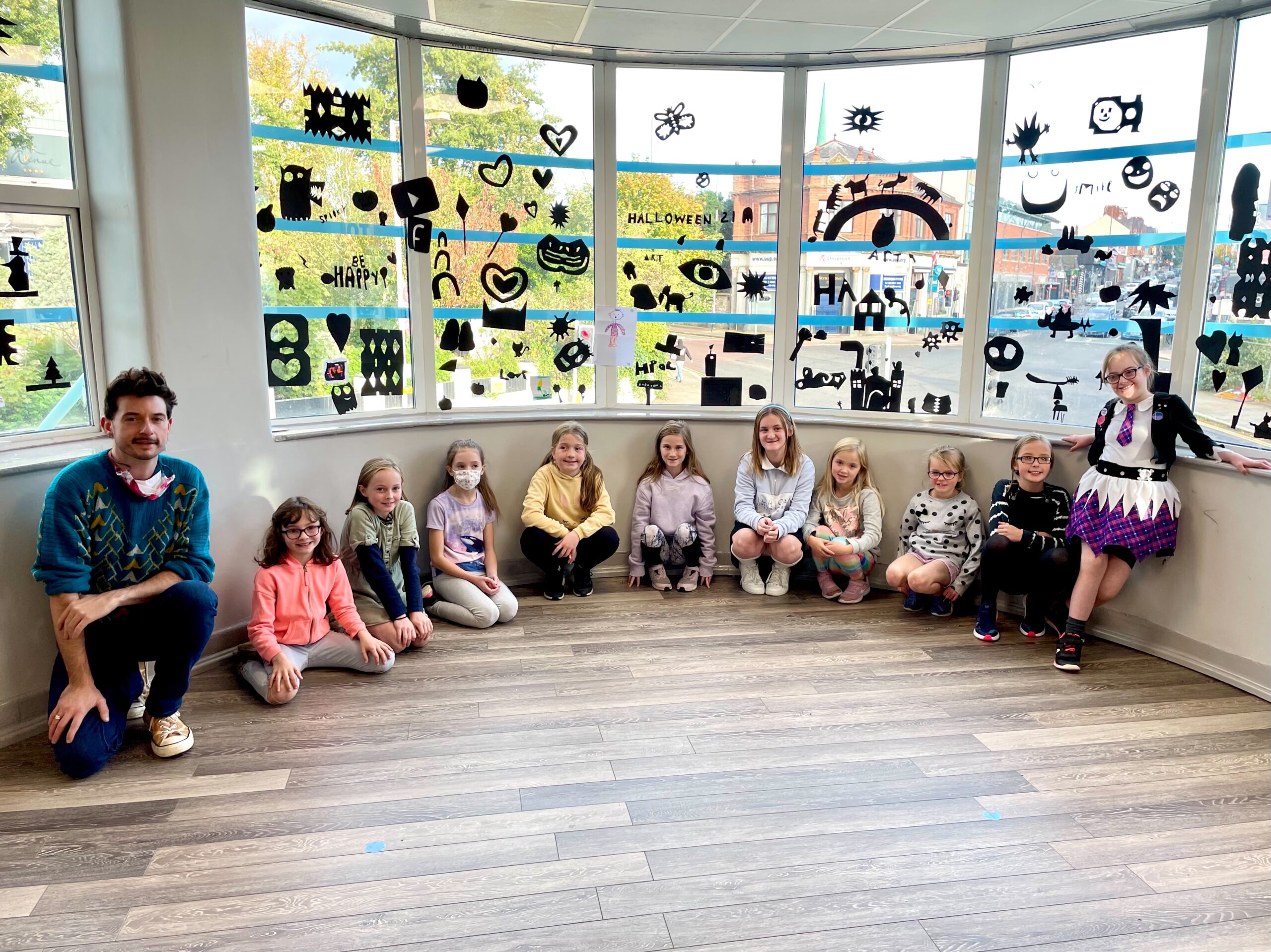 Clinton-art-class-scaled